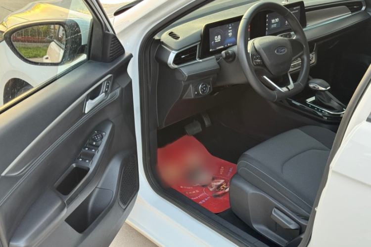 Used Ford Escort 2021 1.5L Automatic Gold Edition Interior 1