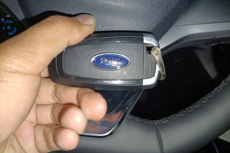 Used Ford Escort 2021 1.5L Automatic Platinum Edition Interior 1