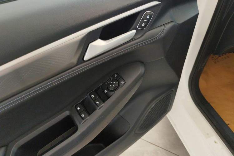Used Ford Escort 2021 1.5L Automatic Gold Edition Interior 10