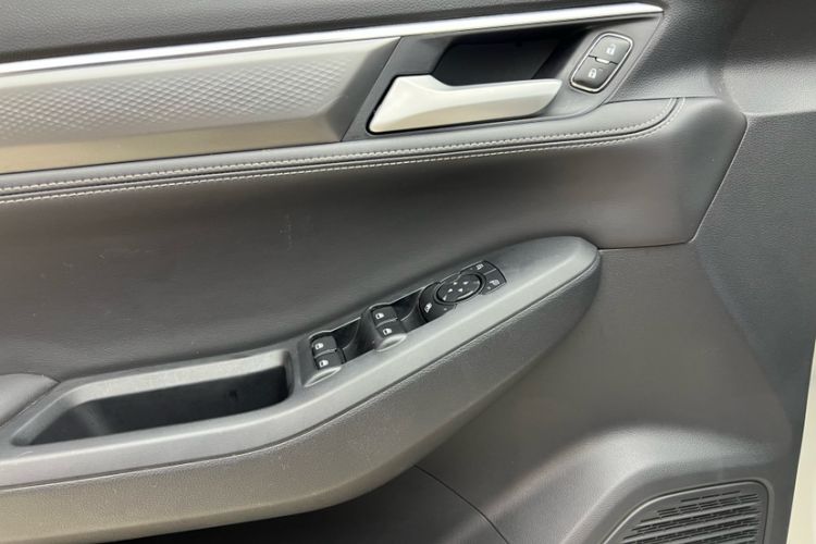 Used Ford Escort 2021 1.5L Automatic Diamond Edition Interior 11