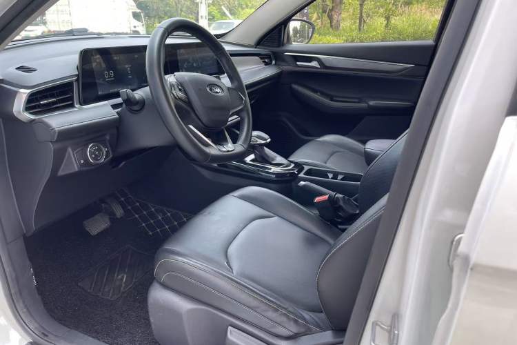 Used Ford Escort 2021 1.5L Automatic Diamond Edition Interior 2