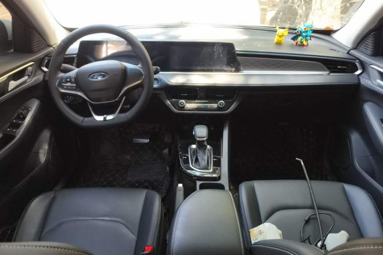 Used Ford Escort 2021 1.5L Automatic Diamond Edition Interior 2