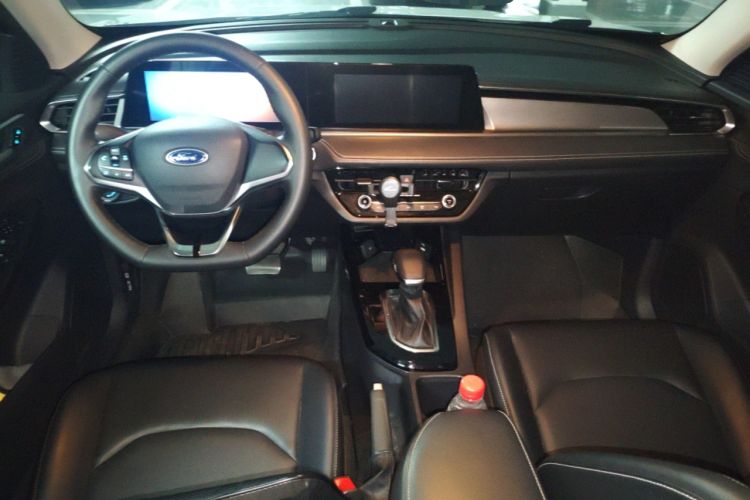 Used Ford Escort 2021 1.5L Automatic Diamond Edition Interior 2