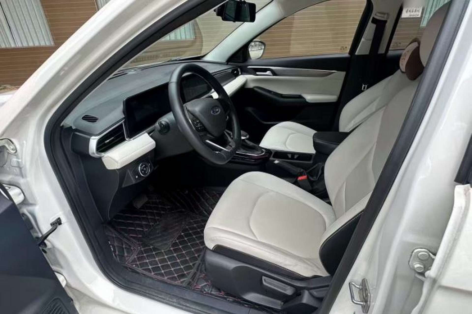 Used Ford Escort 2021 1.5L Automatic Diamond Edition Interior 3