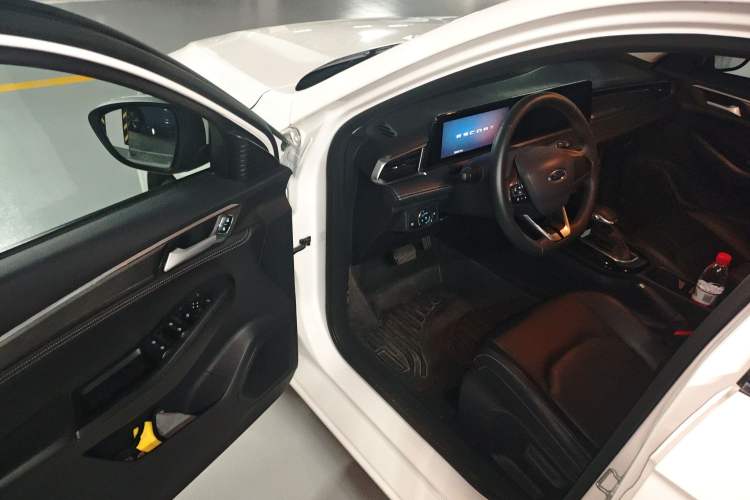 Used Ford Escort 2021 1.5L Automatic Diamond Edition Interior 3