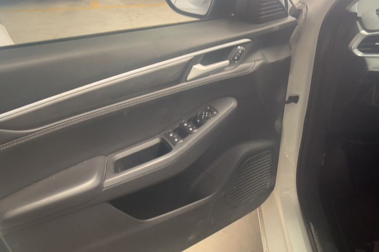 Used Ford Escort 2021 1.5L Automatic Diamond Edition Interior 4
