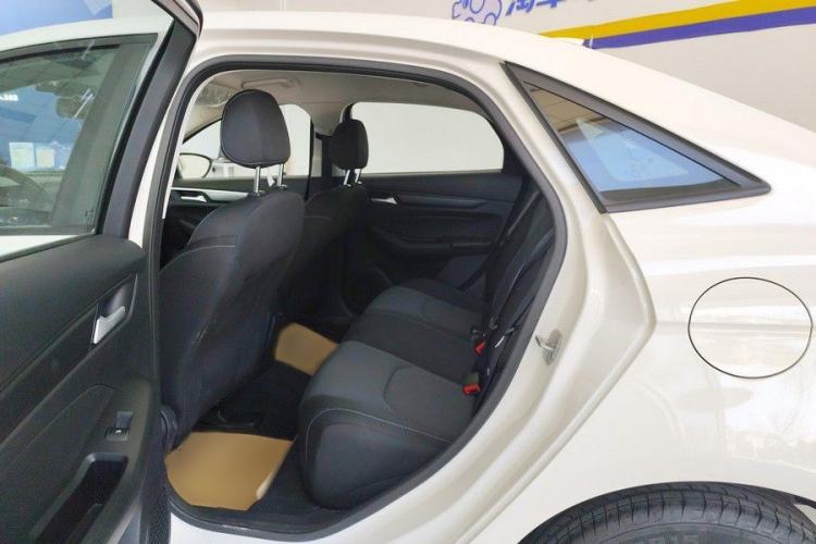 Used Ford Escort 2021 1.5L Automatic Gold Edition Interior 6