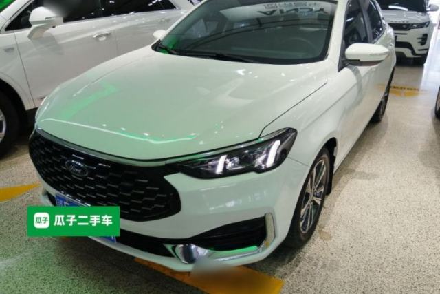 Ojetý Ford Escort 2021 1.5L Automatic Diamond Edition
