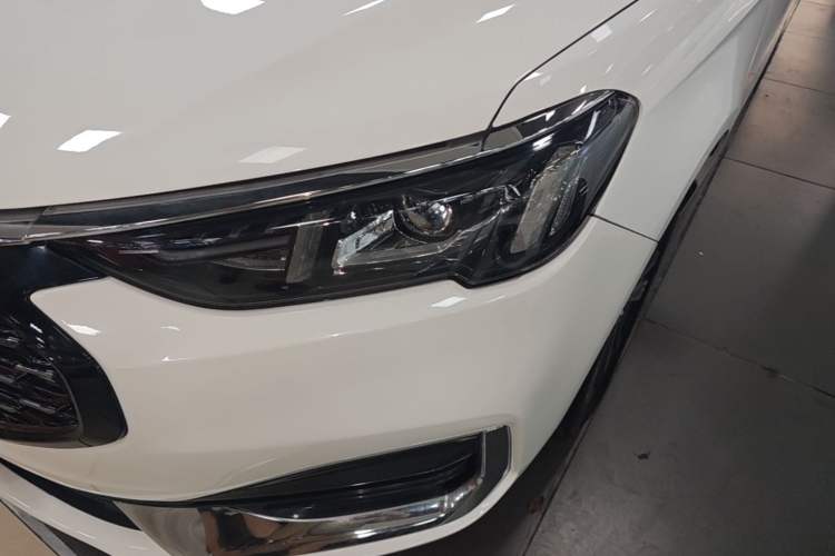 Used Ford Escort 2021 1.5L Automatic Platinum Edition Left Front Headlight