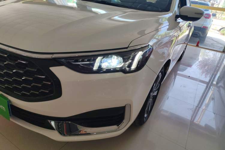 Used Ford Escort 2021 1.5L Automatic Diamond Edition Left Front Headlight