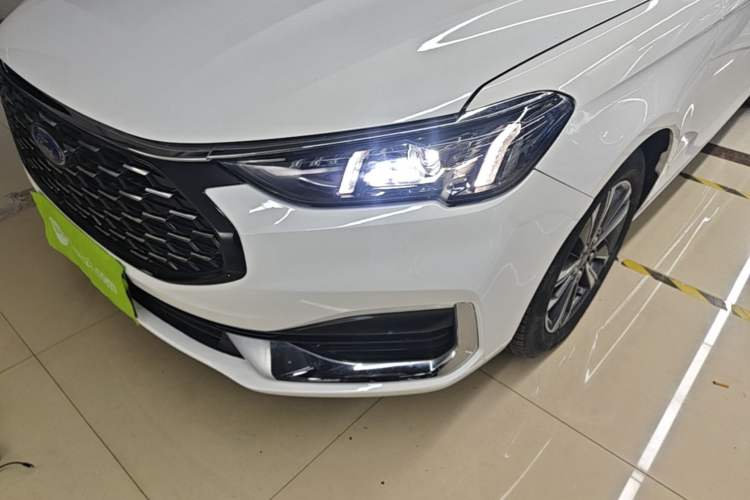 Used Ford Escort 2021 1.5L Automatic Diamond Edition Left Front Headlight