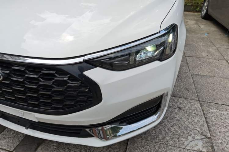 Used Ford Escort 2021 1.5L Automatic Diamond Edition Left Front Headlight