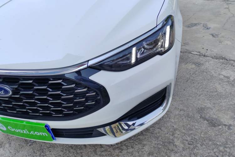 Used Ford Escort 2021 1.5L Automatic Diamond Edition Left Front Headlight