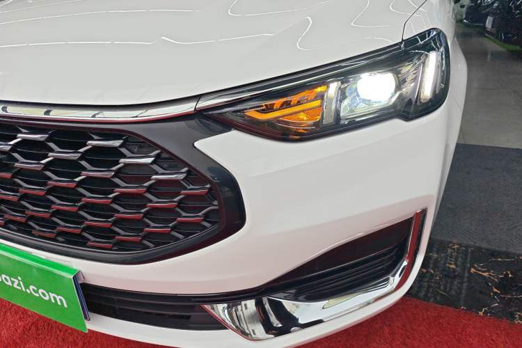 Used Ford Escort 2021 1.5L Automatic Diamond Edition Left Front Headlight