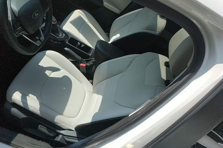 Used Ford Escort 2021 1.5L Automatic Diamond Edition Left Front Seat
