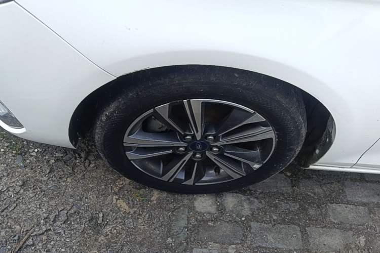 Used Ford Escort 2021 1.5L Automatic Diamond Edition Left Front Wheel Hub