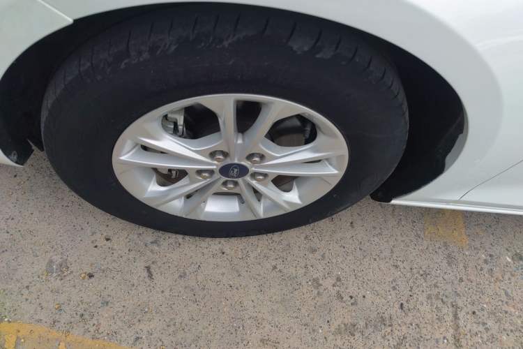 Used Ford Escort 2021 1.5L Automatic Gold Edition Left Front Wheel Hub