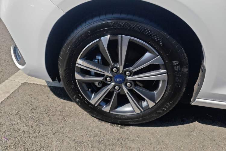 Used Ford Escort 2021 1.5L Automatic Diamond Edition Left Front Wheel Hub
