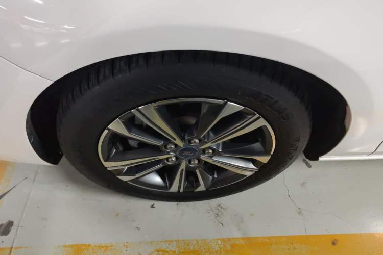 Used Ford Escort 2021 1.5L Automatic Diamond Edition Left Front Wheel Hub