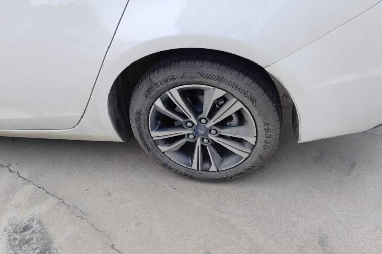 Used Ford Escort 2021 1.5L Automatic Diamond Edition Left Rear Wheel Hub