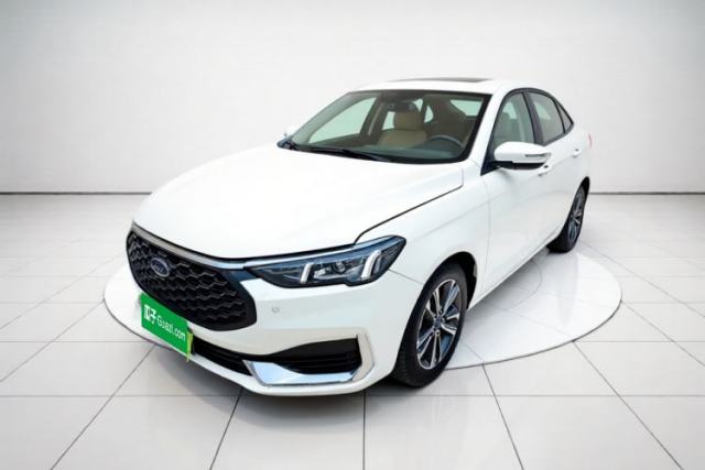 Ford Escort 2021 1.5L Automatic Diamond Edition مستعملة