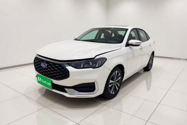 Ford Escort 2021 1.5L Automatic Platinum Edition de segunda mano