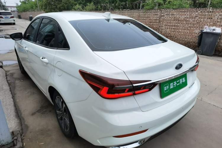 Used Ford Escort 2021 1.5L Automatic Diamond Edition Rear Left 45 Deg