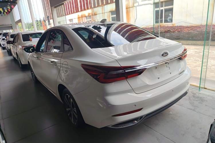 Used Ford Escort 2021 1.5L Automatic Diamond Edition Rear Left 45 Deg