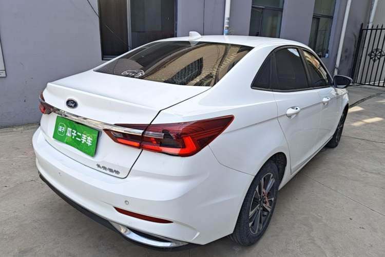 Used Ford Escort 2021 1.5L Automatic Diamond Edition Rear Right 45 Deg