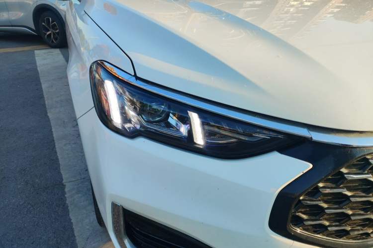 Used Ford Escort 2021 1.5L Automatic Diamond Edition Right Front Headlight