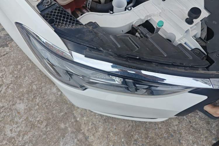 Used Ford Escort 2021 1.5L Automatic Diamond Edition Right Front Headlight