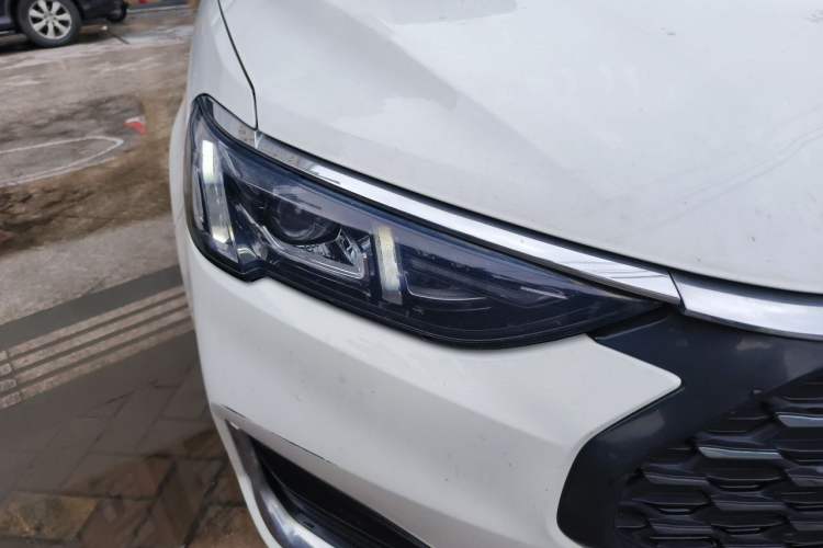 Used Ford Escort 2021 1.5L Automatic Diamond Edition Right Front Headlight