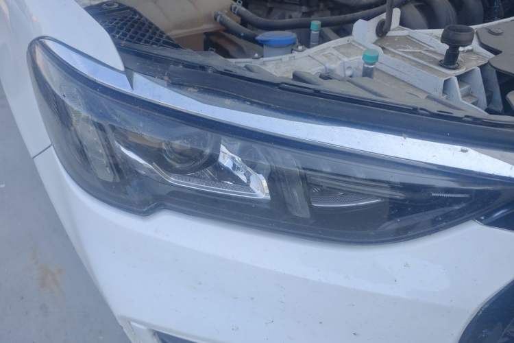 Used Ford Escort 2021 1.5L Automatic Gold Edition Right Front Headlight