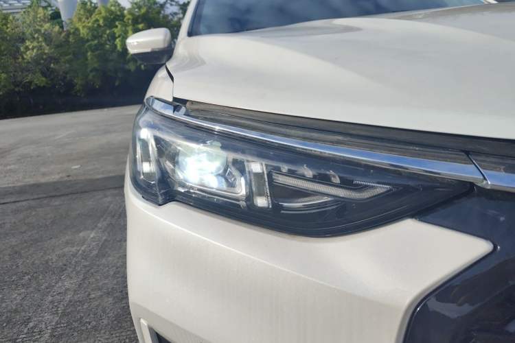 Used Ford Escort 2021 1.5L Automatic Gold Edition Right Front Headlight