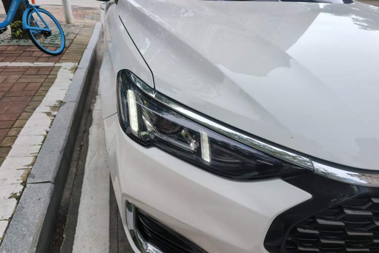 Used Ford Escort 2021 1.5L Automatic Diamond Edition Right Front Headlight