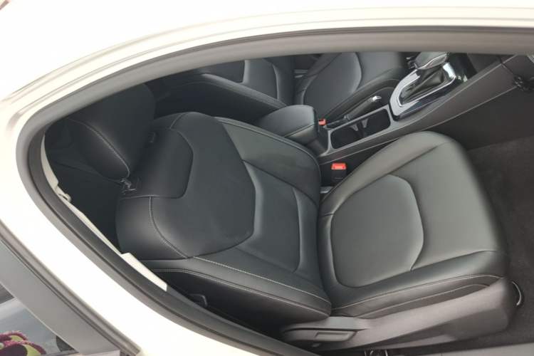 Used Ford Escort 2021 1.5L Automatic Diamond Edition Right Front Seat