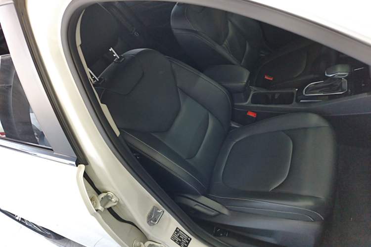 Used Ford Escort 2021 1.5L Automatic Diamond Edition Right Front Seat
