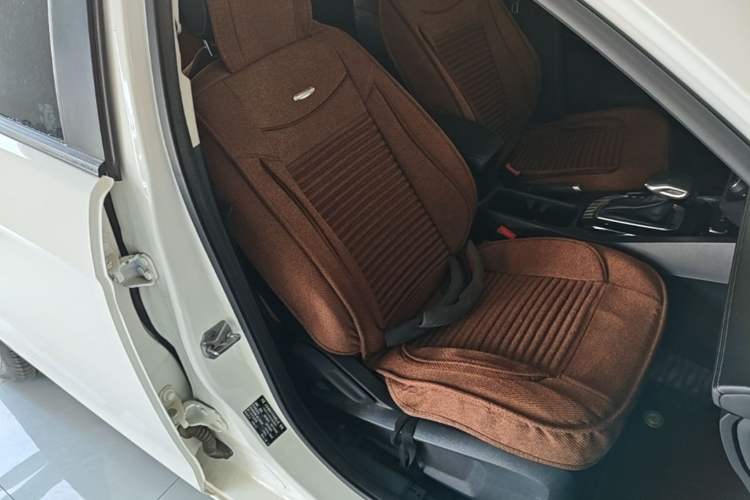 Used Ford Escort 2021 1.5L Automatic Diamond Edition Right Front Seat