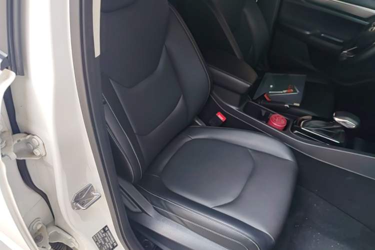 Used Ford Escort 2021 1.5L Automatic Diamond Edition Right Front Seat