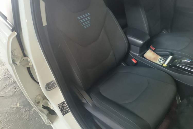 Used Ford Escort 2021 1.5L Automatic Gold Edition Right Front Seat