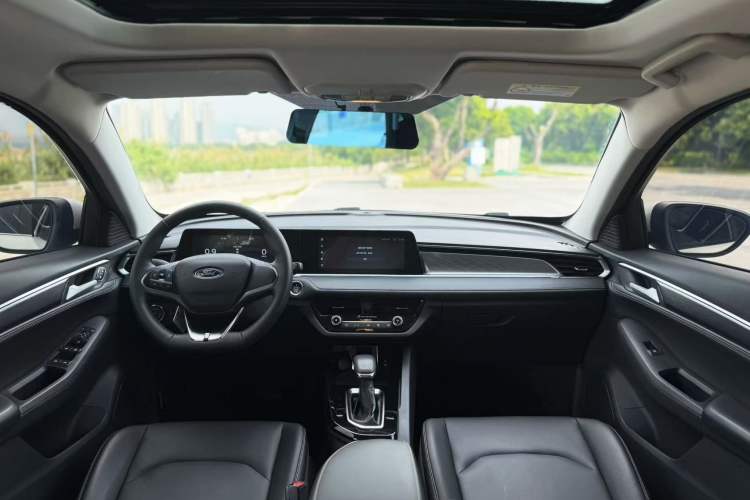 Used Ford Escort 2021 1.5L Automatic Diamond Edition Right Front Seat