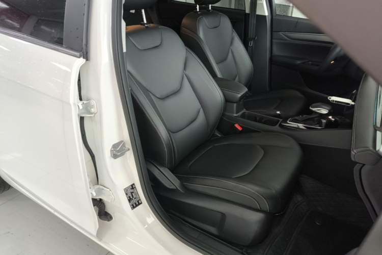 Used Ford Escort 2021 1.5L Automatic Diamond Edition Right Front Seat