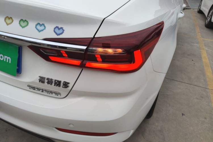 Used Ford Escort 2021 1.5L Automatic Diamond Edition Right Rear Taillight