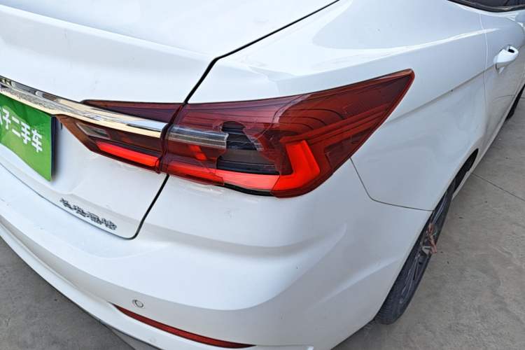Used Ford Escort 2021 1.5L Automatic Diamond Edition Right Rear Taillight