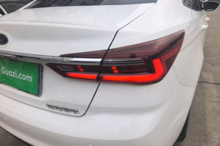 Used Ford Escort 2021 1.5L Automatic Diamond Edition Right Rear Taillight