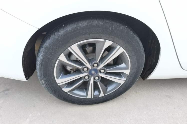 Used Ford Escort 2021 1.5L Automatic Diamond Edition Right Rear Wheel Hub