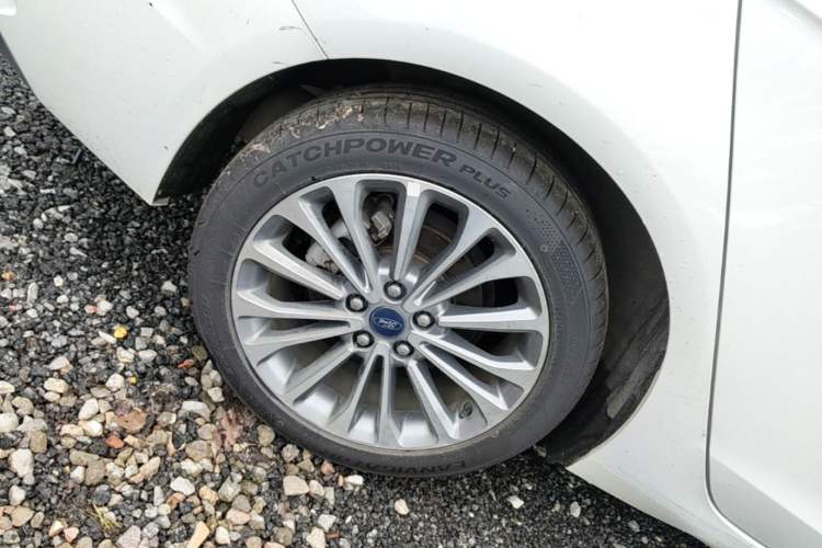 Used Ford Escort 2021 1.5L Automatic Glory Edition Right Rear Wheel Hub