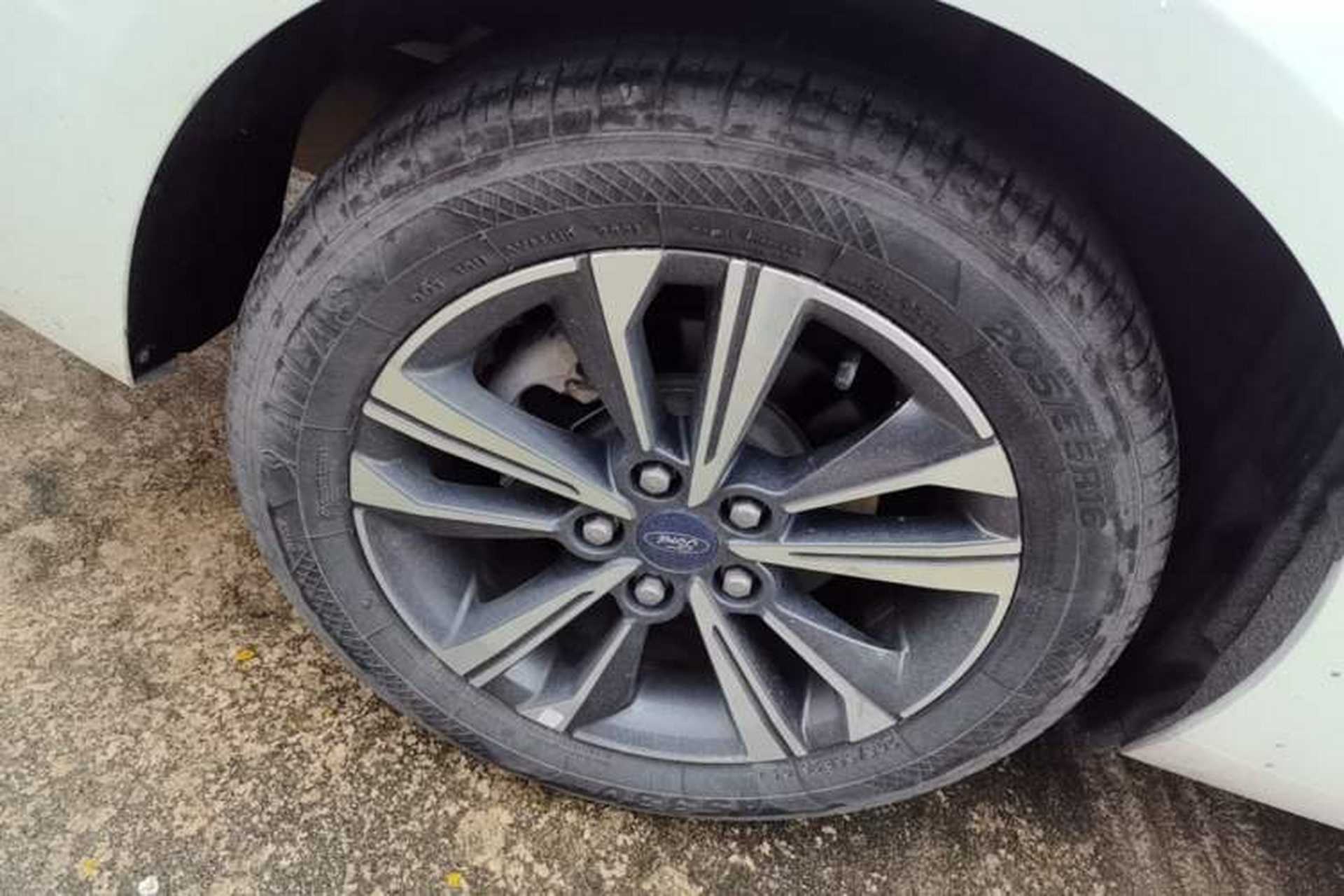 Used Ford Escort 2021 1.5L Automatic Diamond Edition Right Rear Wheel Hub
