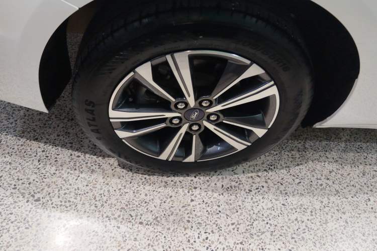 Used Ford Escort 2021 1.5L Automatic Diamond Edition Right Rear Wheel Hub
