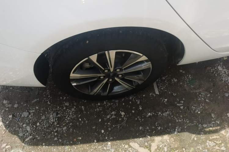 Used Ford Escort 2021 1.5L Automatic Diamond Edition Right Rear Wheel Hub